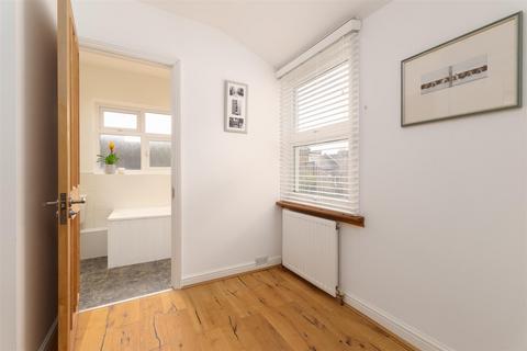 65 Halstead Road, Wanstead, London, E11 2AY