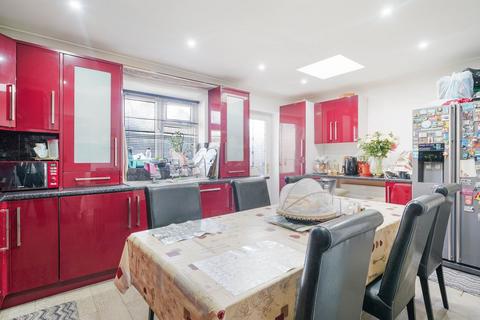 3 bedroom end of terrace house for sale, Roxeth Green Avenue, Harrow HA2