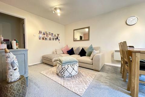 1 bedroom ground floor flat for sale, Thirlmere Drive, Stowmarket, IP14