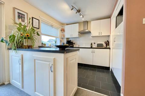 1 bedroom ground floor flat for sale, Thirlmere Drive, Stowmarket, IP14