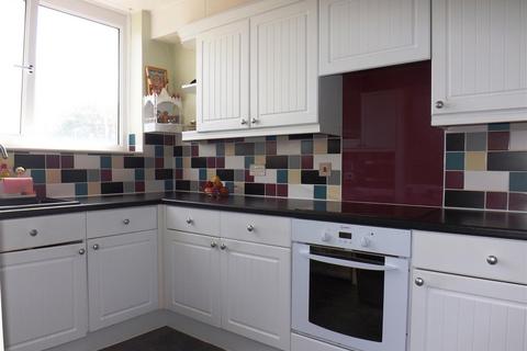 2 bedroom flat to rent, Boundary Road, Worthing