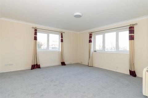 2 bedroom flat to rent, Boundary Road, Worthing