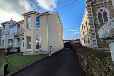 College Street, Ammanford, SA18 2BR