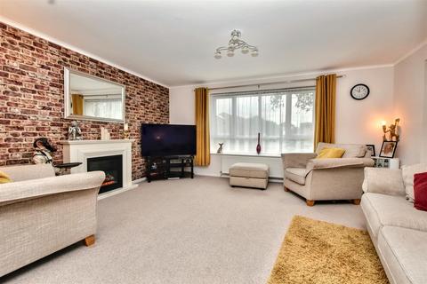 4 bedroom detached house for sale, Sturdee Close, Eastbourne