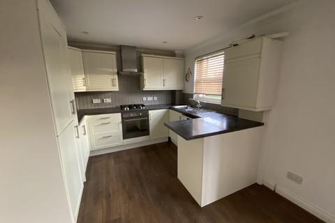 2 bedroom flat to rent, Becketts Court, Chelmsford, Essex, CM1