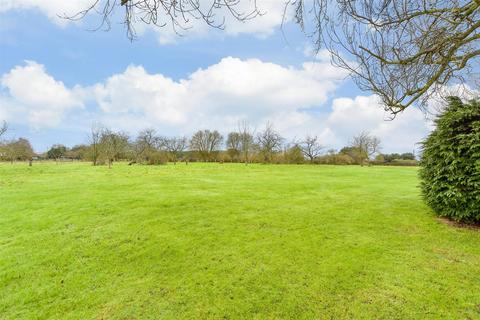 4 bedroom detached house for sale, Bull Lane, Stockbury, Sittingbourne, Kent