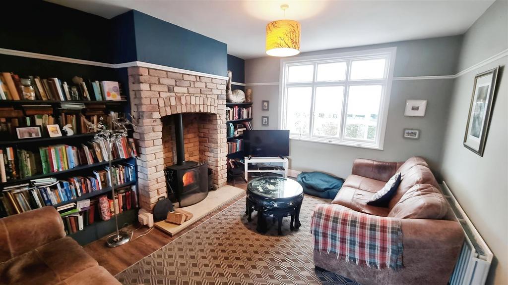 A04b2000-k KYqsupd HU-y8 J2ceg Nro A.jpg