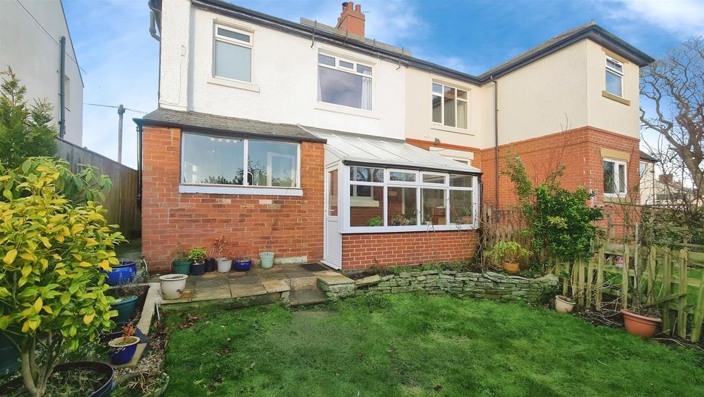 F2258a0e-ng1e9 FVZH06 Xfd SSDb Hag.jpg