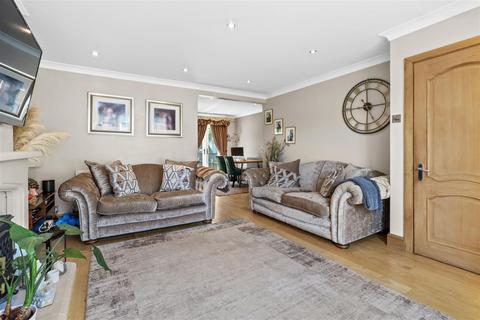 4 bedroom house for sale, Richington Way, Seaford