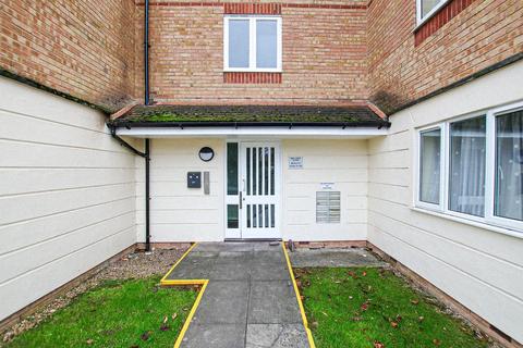 1 bedroom flat for sale, Mullards Close, Mitcham Junction, CR4