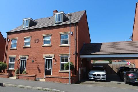 4 bedroom townhouse for sale, Morello Way, Newport Pagnell