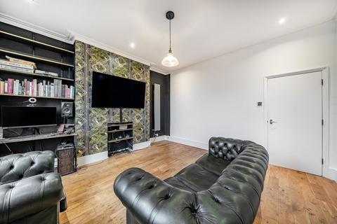 2 bedroom flat for sale, Ravensbourne Park, Catford
