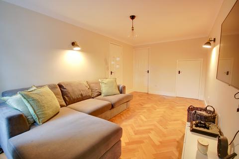 1 bedroom maisonette to rent, Kennet Close, Chartwell Green