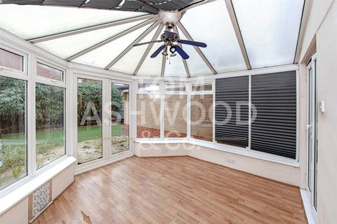 110 Winding Way, Dagenham, RM8 2TB