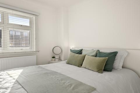 66a Drayton Bridge Road, London, W7 1EP