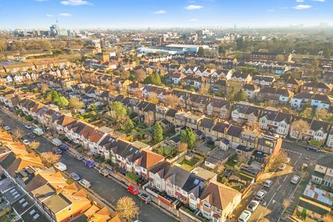 66a Drayton Bridge Road, London, W7 1EP