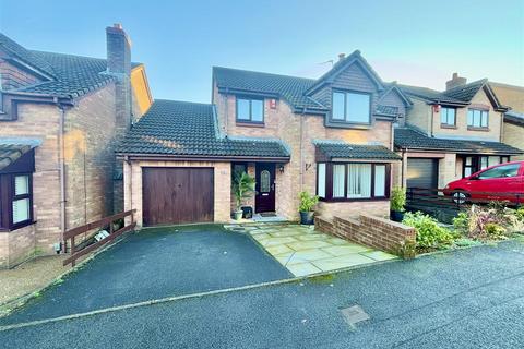 4 bedroom detached house for sale, Juniper Close, Sketty, Swansea