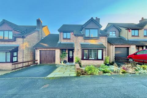 4 bedroom detached house for sale, Juniper Close, Sketty, Swansea