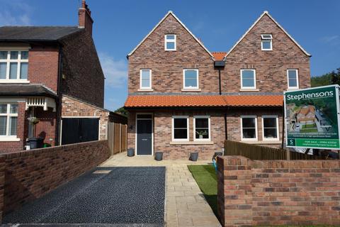 4 bedroom semi-detached house for sale, Foss View, Huntington Road, Huntington, York