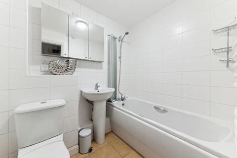 1 bedroom ground floor flat for sale, All Saints Avenue, Maidenhead, SL6