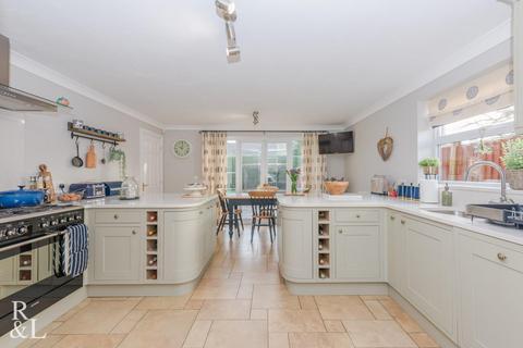 5 bedroom detached house for sale, Long Lane,