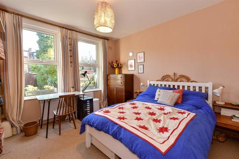 2 bedroom ground floor flat for sale, Fleeming Road, Walthamstow