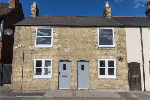 2 bedroom terraced house to rent, Newmarket Road, Cambridge