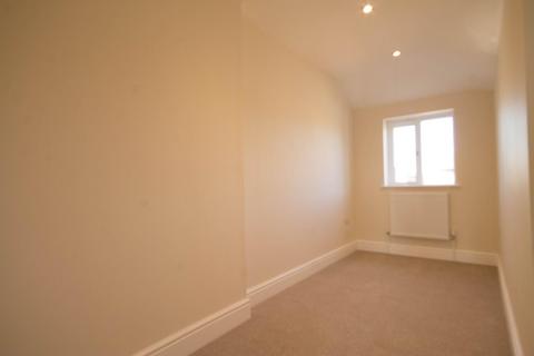 2 bedroom terraced house to rent, Newmarket Road, Cambridge