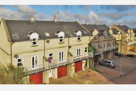 4 bedroom townhouse for sale, Cavendish Mews, Drighlington, BD11