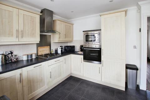 3 Cavendish Mews, Drighlington, Bradford, BD11 1DD