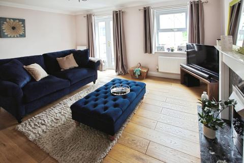 3 Cavendish Mews, Drighlington, Bradford, BD11 1DD