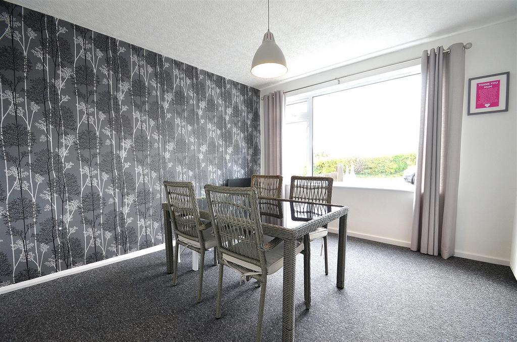 Dining room .JPG