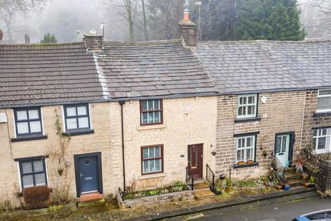 2 bedroom cottage for sale, Blackburn Road, Bolton, BL7