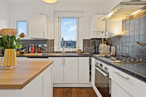 2 bedroom apartment for sale, Falkland Road, Harringay, London, N8