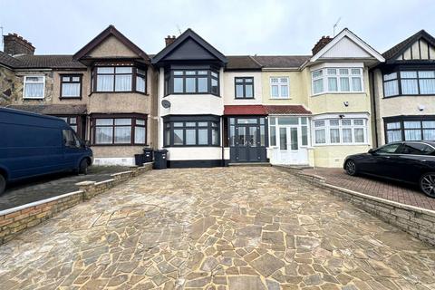 477 Eastern Avenue, Ilford, IG2 6LS