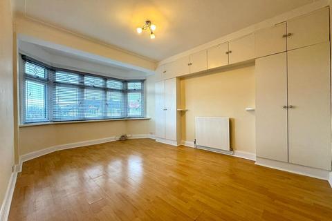 477 Eastern Avenue, Ilford, IG2 6LS