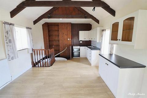 2 bedroom barn conversion to rent, Old Carnon Hill, Carnon Downs