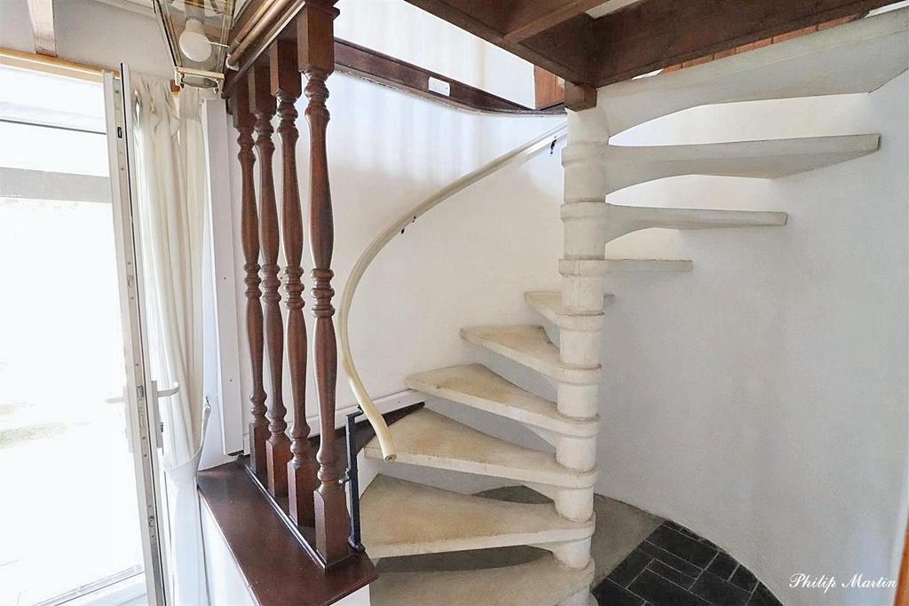 Hc Yw Xs9s CUql63 Ad QH81r Q.jpg