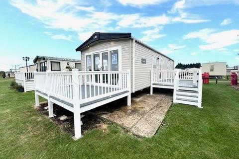 2 bedroom park home for sale, St. Osyth Beach Holiday Park, Beach Road, Clacton-on-Sea