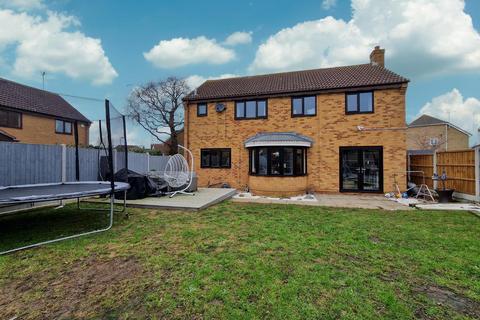 151 Churchfields, Shoeburyness, Southend-on-sea, SS3 8TW