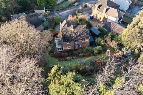 4 bedroom detached house for sale, Foxglove Road, Almondbury, Huddersfield, HD5 8LW