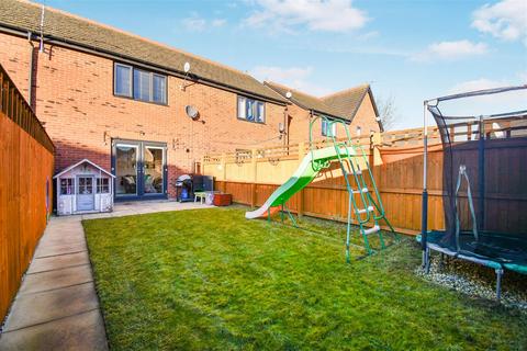 2 bedroom terraced house for sale, Stable Walk, Hull