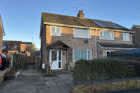 3 bedroom semi-detached house to rent, Bredon, Tewkesbury GL20