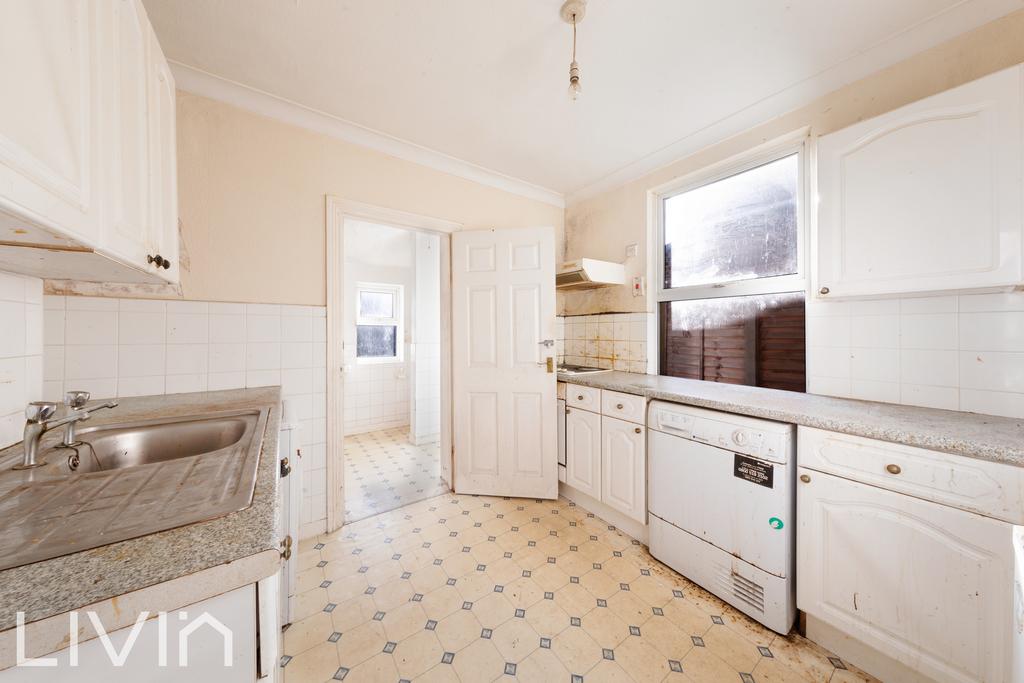 Clarendon road, 21 100