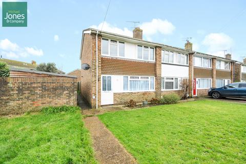 3 bedroom end of terrace house to rent, Shadwells Road, Lancing, West Sussex, BN15