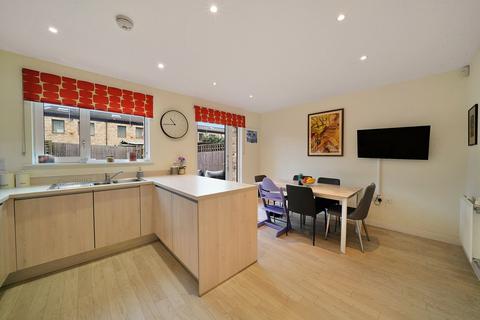 4 bedroom townhouse for sale, Lacey Drive, Edgware, HA8