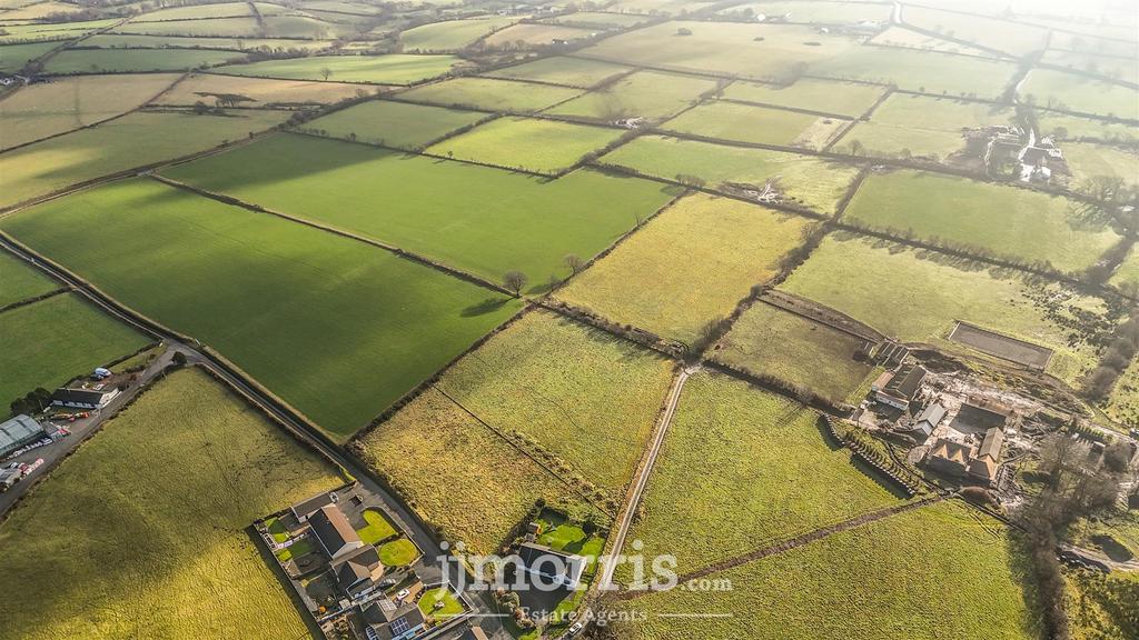 ACEBDD58-1 E19-44 BB-A063-B4 E4 AA21 A6 EE.jpeg