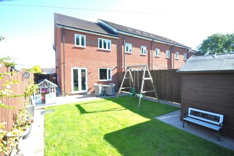 3 bedroom semi-detached house for sale, Station Court, Thorne, Doncaster