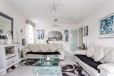 2 bedroom apartment for sale, Montpelier Road, Brighton