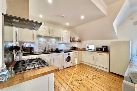 1 bedroom flat for sale, Wickham Avenue, Bexhill-on-Sea, TN39